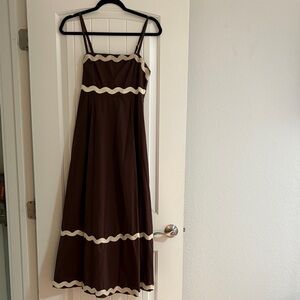Elegant Brown and Cream Dress